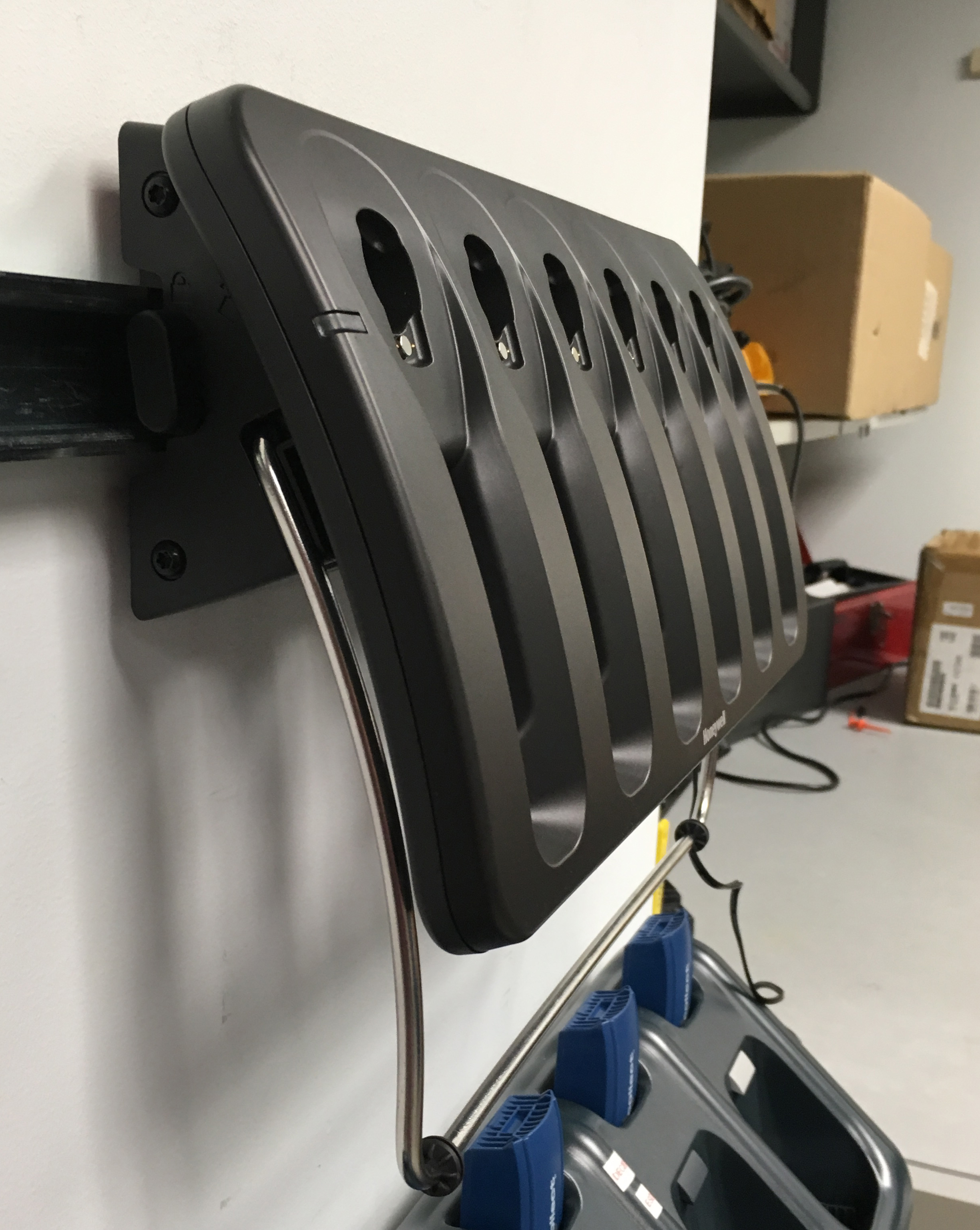SRX-SL Charger Wall Mount
